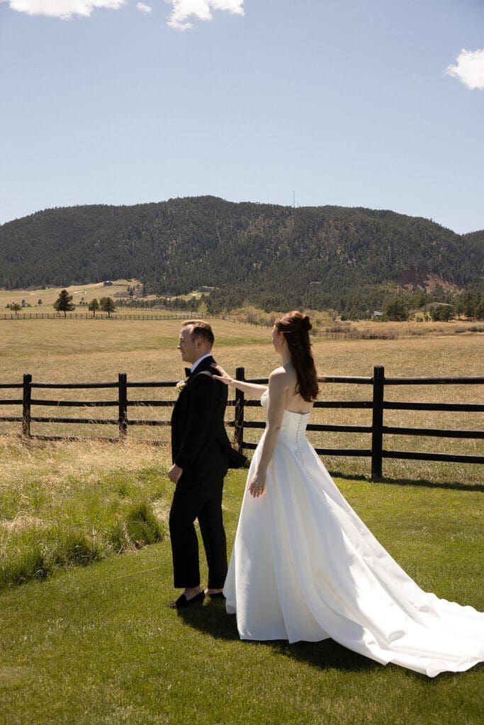 bride & groom spruce mountain ranch