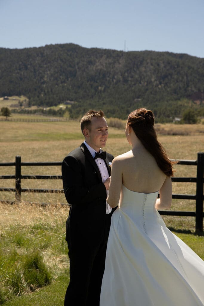 bride & groom spruce mountain ranch