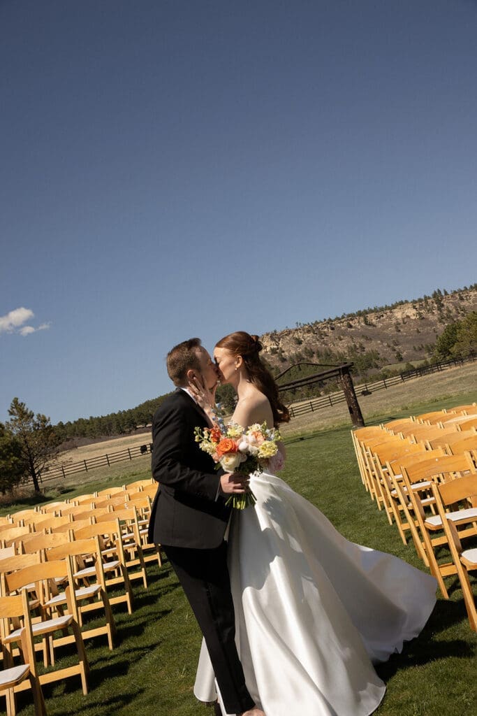 bride & groom spruce mountain ranch